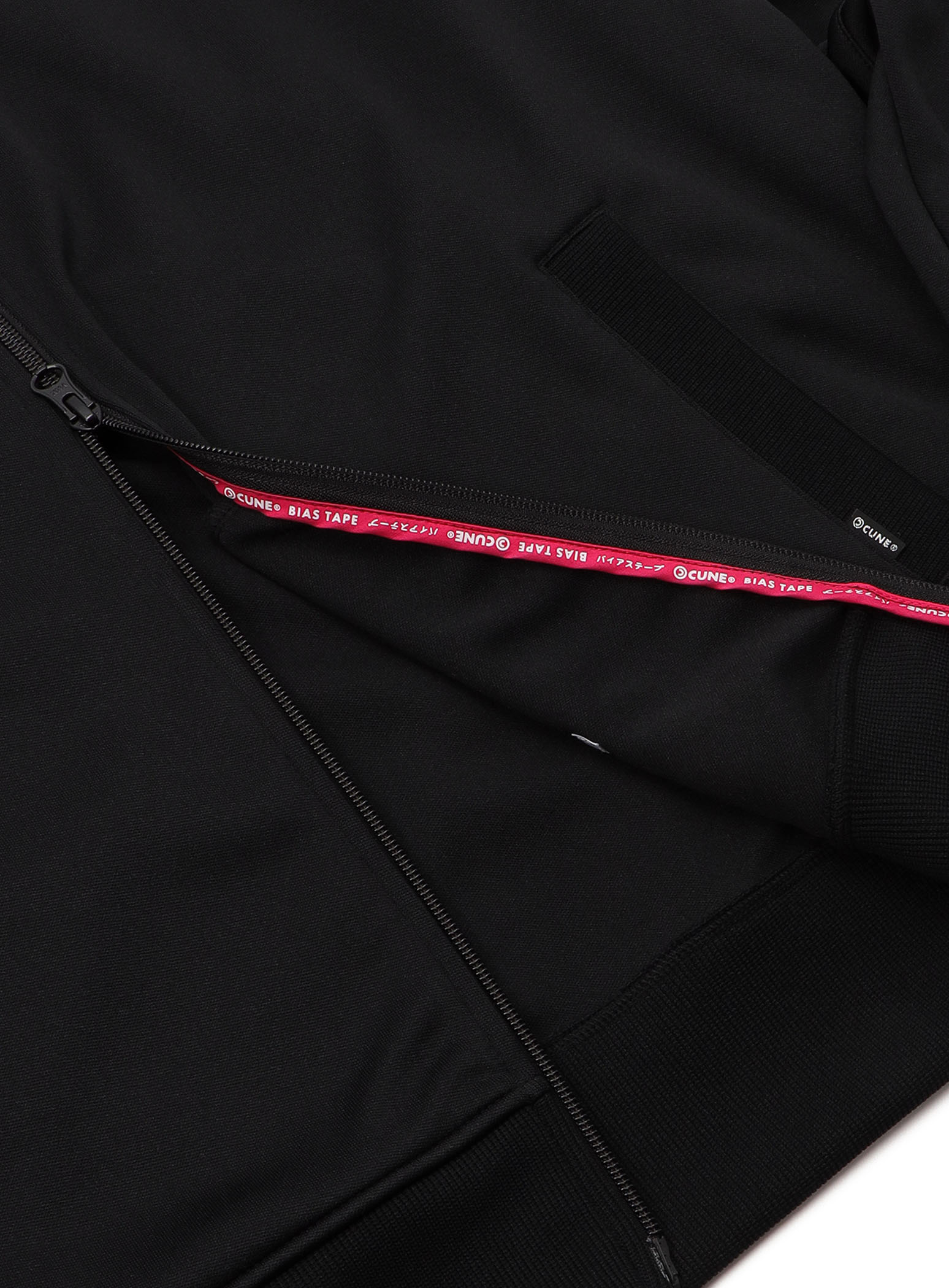 https://cunjpn-prod.store-image.jp/product/28THFHD03/28THFHD03_detail_03.jpg?ts=20221206153233