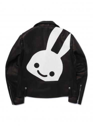 カウレザーの三RIDERS JACKET 白ウサギ