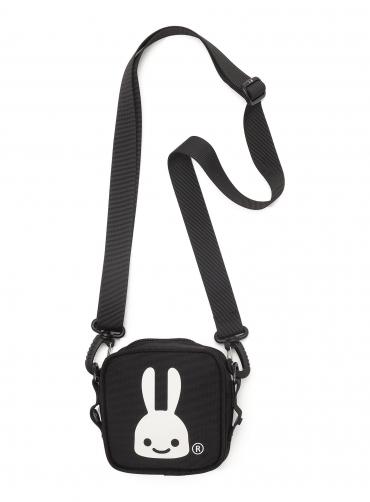 CUNEナイロンポーチバッグ