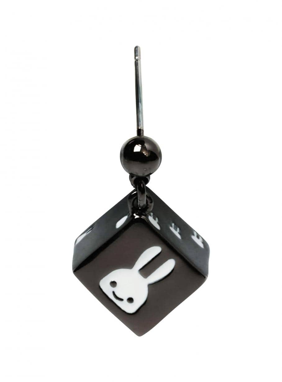 CBRBY01_main_908x1232