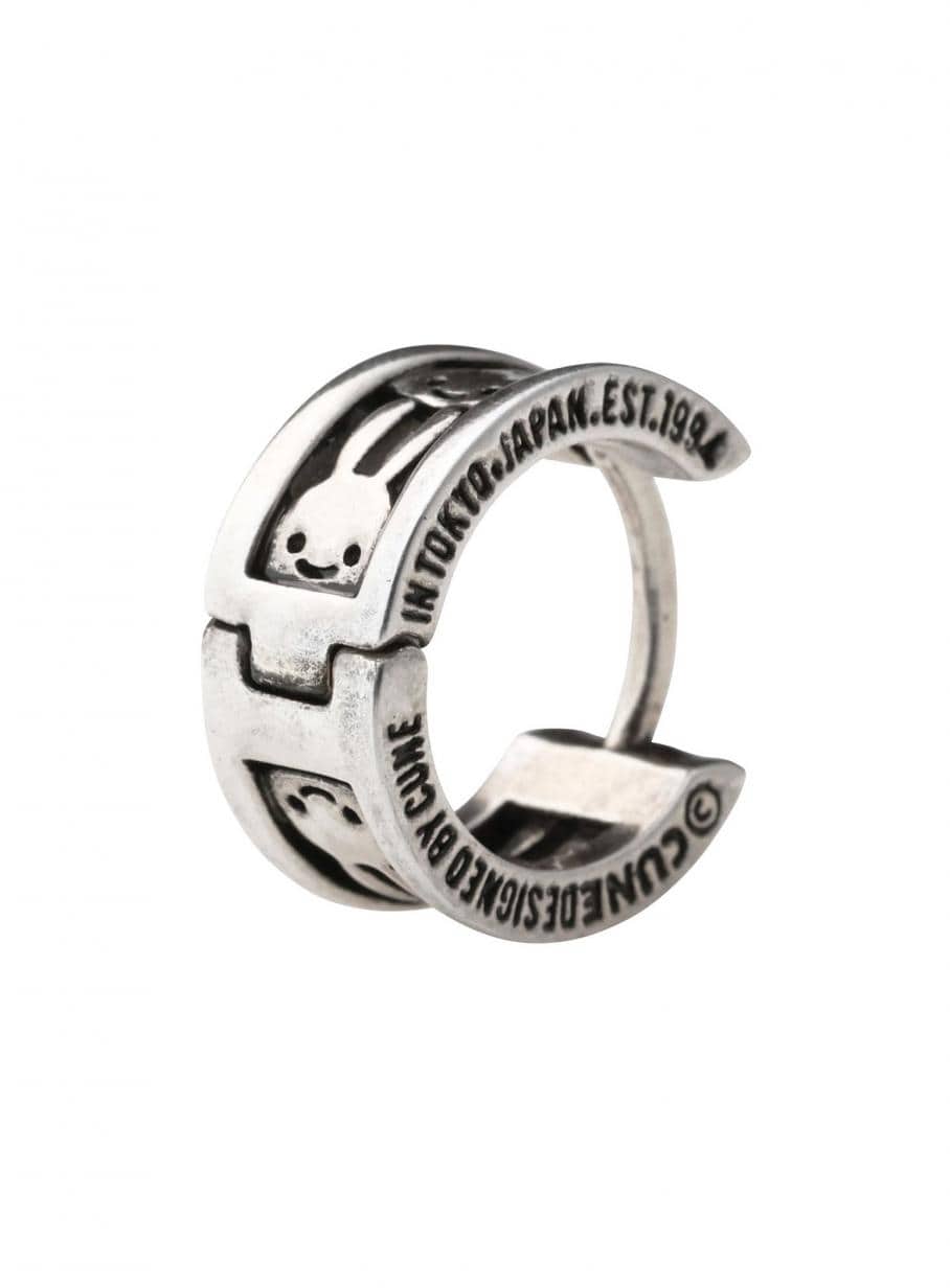 CBRBY04_main_908x1232