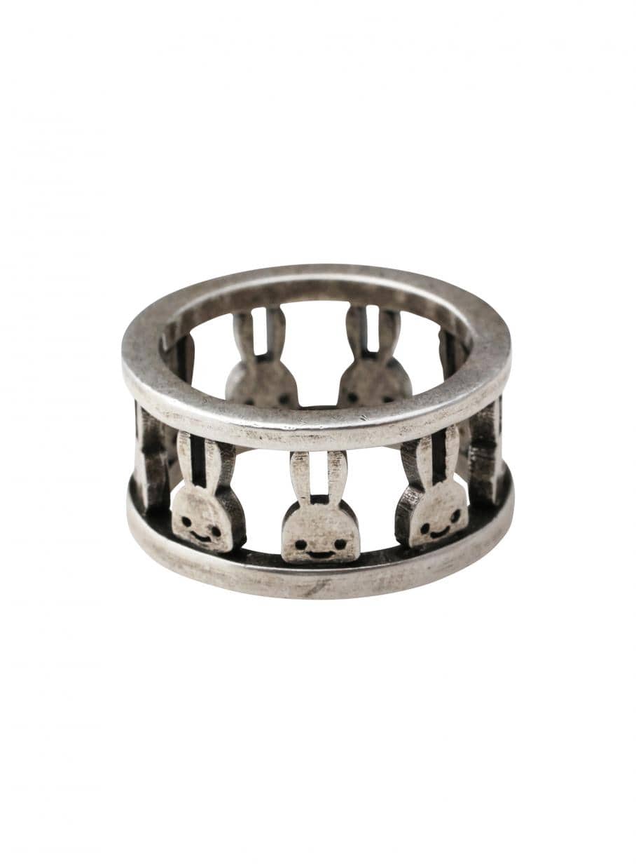 CBRBY05_main_908x1232