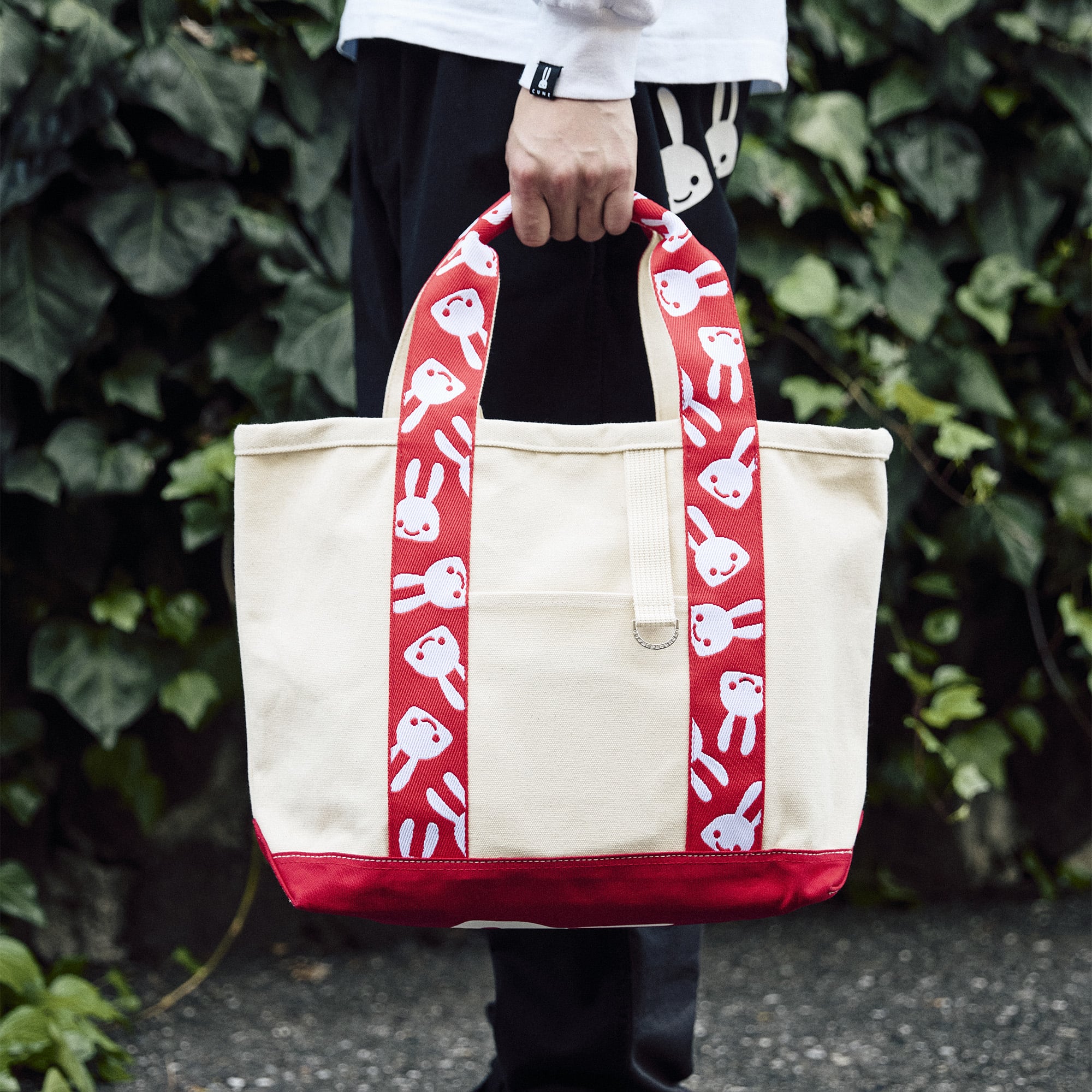 ウサギテープのトートバッグ